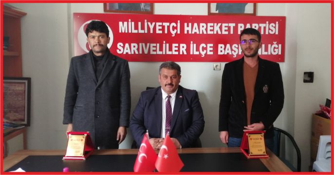 MHP’DEN SARIVELİLER’DE İKİ BAŞARILI İSME PLAKET