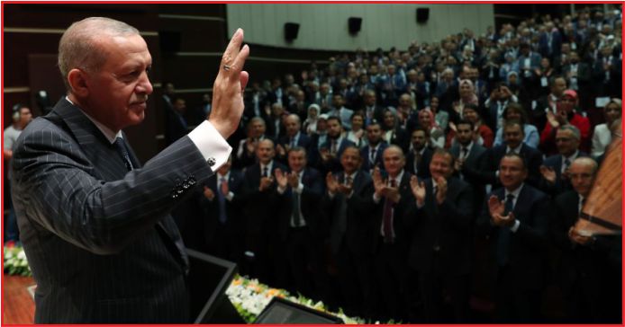 "MİLLETE YANLIŞ YAPANIN AK PARTİ'DE YERİ OLAMAZ"