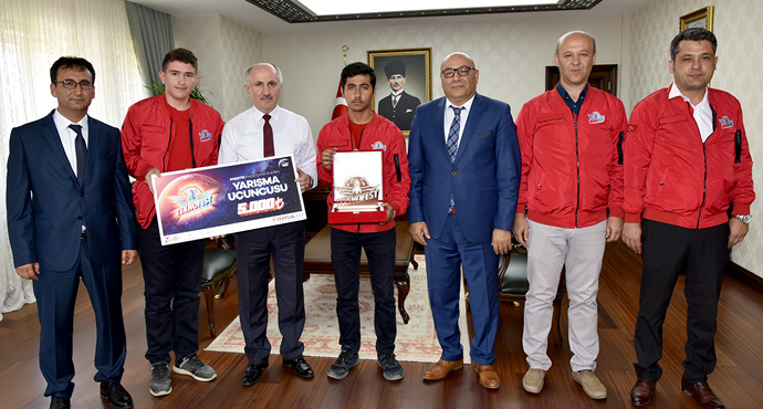 MUCİTLERDEN VALİ MERAL’E ZİYARET