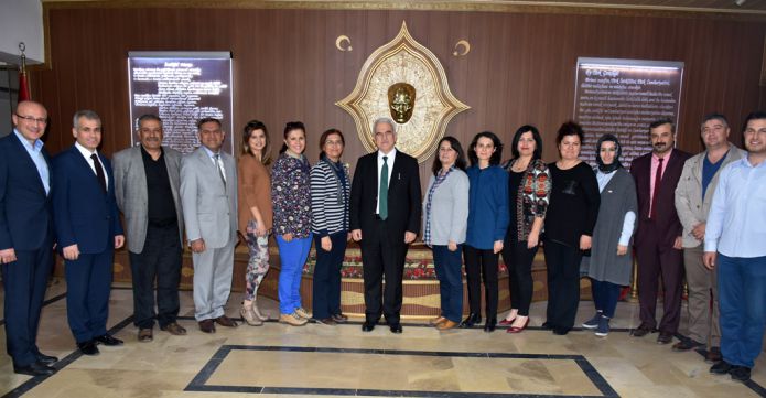 MÜLTECİ EĞİTİMİNDE FARKLI UYGULAMALARI GÖRMEK İÇİN HOLLANDA’YA GİDİYORLAR