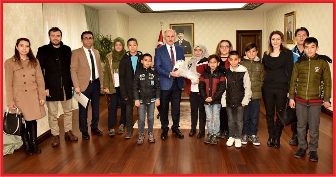 MÜLTECİ ÖĞRENCİLERDEN VALİ MERAL’E ZİYARET