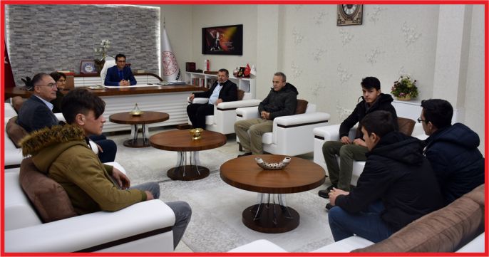 ÖĞRENCİLER İŞBAŞI EĞİMİNİ AVRUPA’DA YAPIYOR