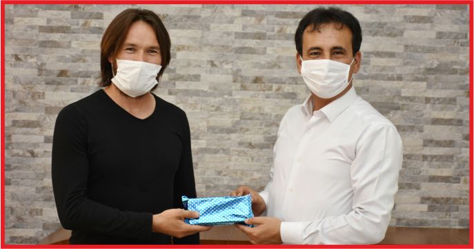 “ÖĞRETMENLİK FEDAKARLIKTIR” DEDİ 8 KÖY OKULUNU ONARDI