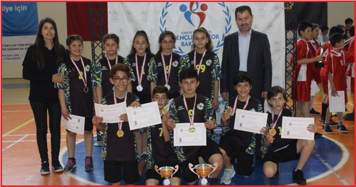 OKULLAR ARASI KÜÇÜKLER BADMİNTON MÜSABAKALARI SONA ERDİ