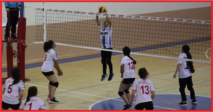 OKULLAR ARASI VOLEYBOL GRUP MÜSABAKALARI KARAMAN’DA BAŞLADI
