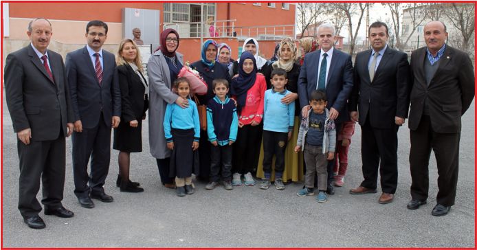 OKUMA YAZMA SEFERBERLİĞİNE VATANDAŞLARDAN YOĞUN İLGİ