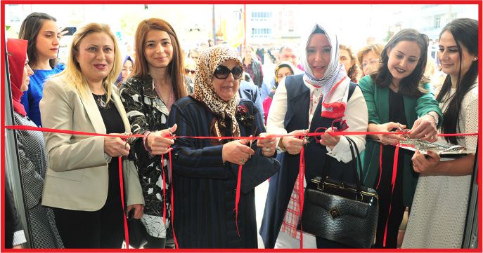 OSMAN GAZİ HANIMLAR LOKALİ’NDEN KARMA EL SANATLARI SERGİSİ