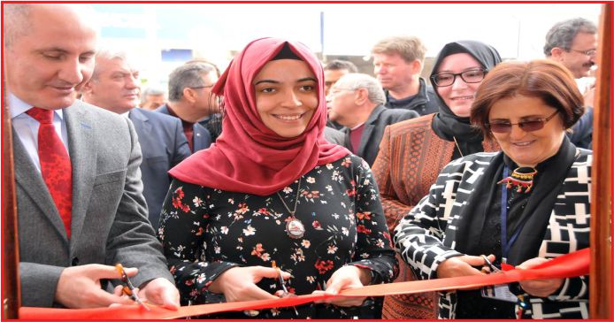 “ÖZEL EĞİTİM MATERYALLERİ” SERGİSİ AÇILDI