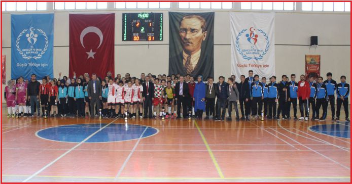 ŞAMPİYONLAR GELENEĞİ BOZMADI!