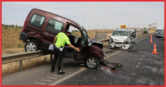 TRAFİK KAZALARINDA 52 KİŞİ HAYATINI KAYBETTİ