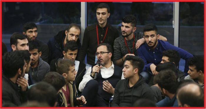 "TÜM İMKÂNLARIMIZI GENÇLER İÇİN SEFERBER ETMEYE HAZIRIZ"