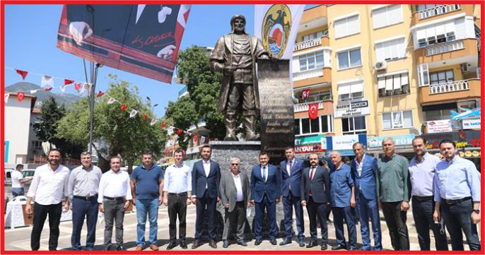 “TÜRKÇEYE SAHİP ÇIKMAK BOYNUMUZUN BORCUDUR”