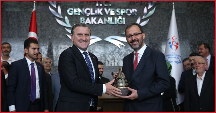 “TÜRKİYE DEMEK GENÇLİK DEMEKTİR”