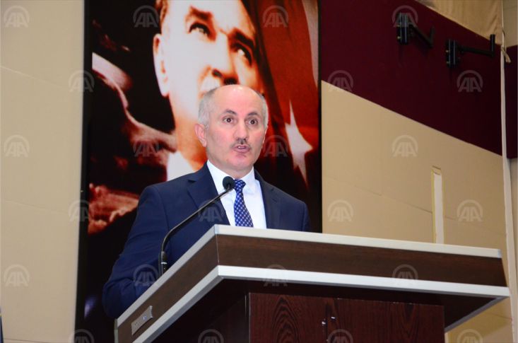 “ÜNİVERSİTELER KENTE KATKI SUNAR”