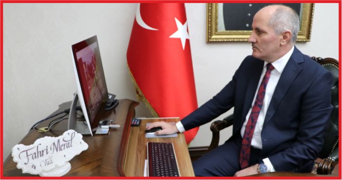 VALİ MERAL, AA'NIN "YILIN FOTOĞRAFLARI" OYLAMASINA KATILDI