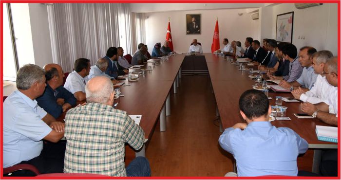 VALİ MERAL MUHTARLARLA BİRARAYA GELDİ