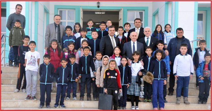 VALİ MERAL OKUL ZİYARETLERİNDE BULUNDU