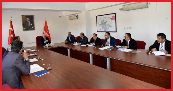 VALİ MERAL SORUNLARI DİNLEDİ