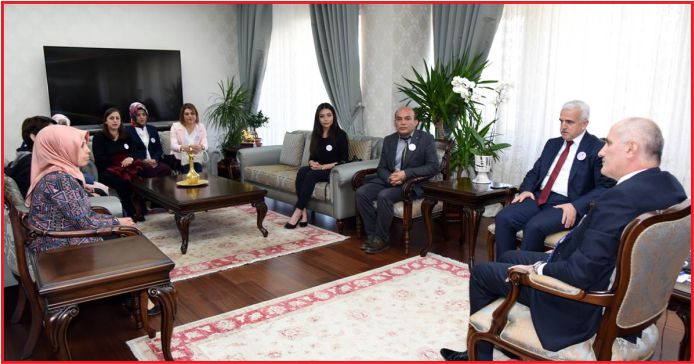 VALİ MERAL’E ‘DÜNYA OTİZM GÜNÜ’ ZİYARETİ