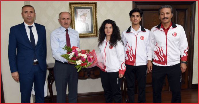 VALİ MERAL’E GENÇLİK HAFTASI ZİYARETİ