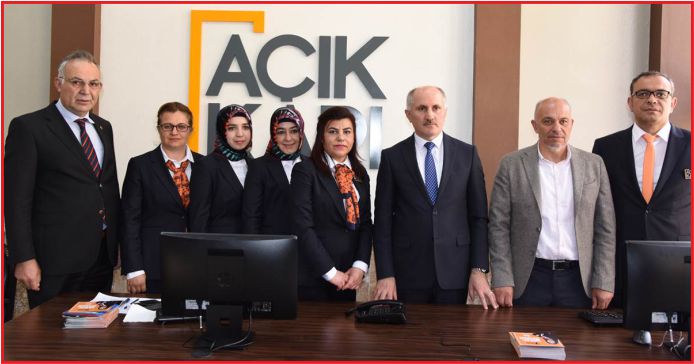 VATANDAŞ AÇIK KAPI HİZMETİNDEN MEMNUN KALDI