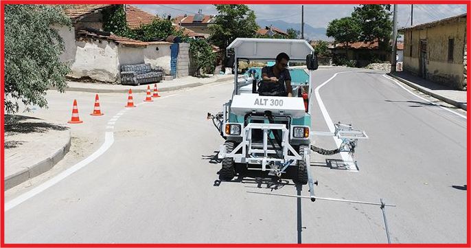 YOL ÇİZGİSİ ÇALIŞMALARI DEVAM EDİYOR