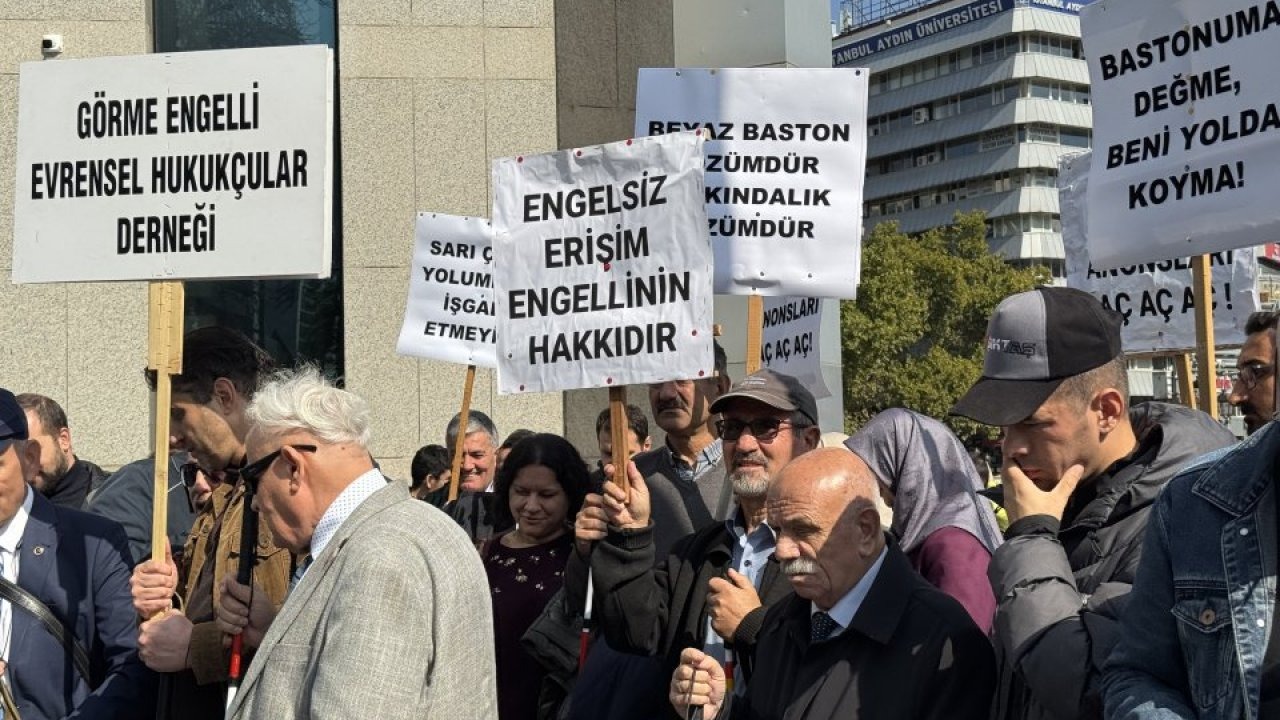 Başkentte görme engellilerden &quot;beyaz baston farkındalık&quot; yürüyüşü