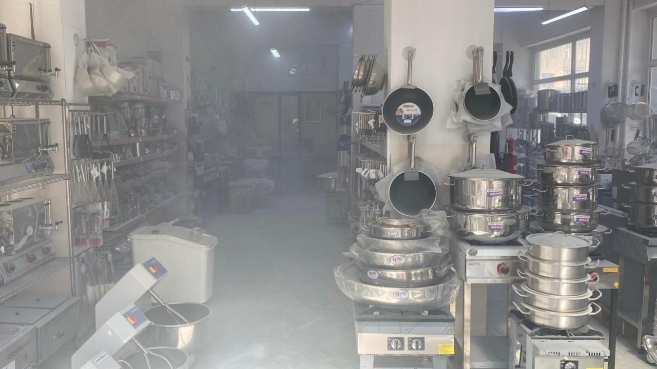 Eskişehir'de iş yerinde çıkan yangın hasara neden oldu