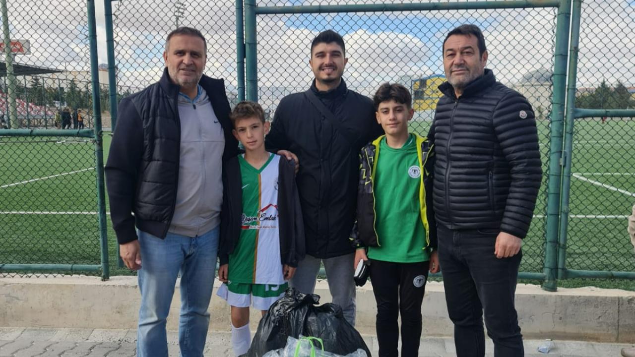 Genç futbolculara moral desteği