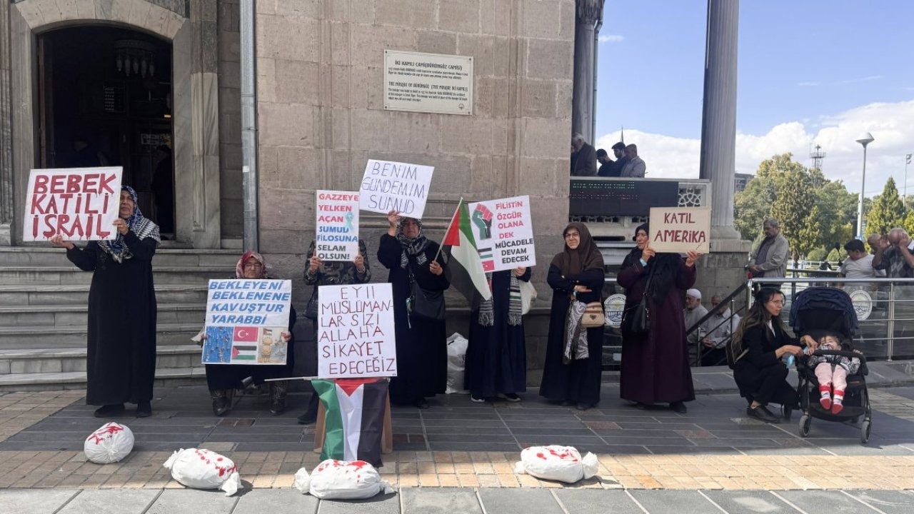 İsrail'in Küresel Sumud Filosu'na saldırıları Kayseri'de protesto edildi