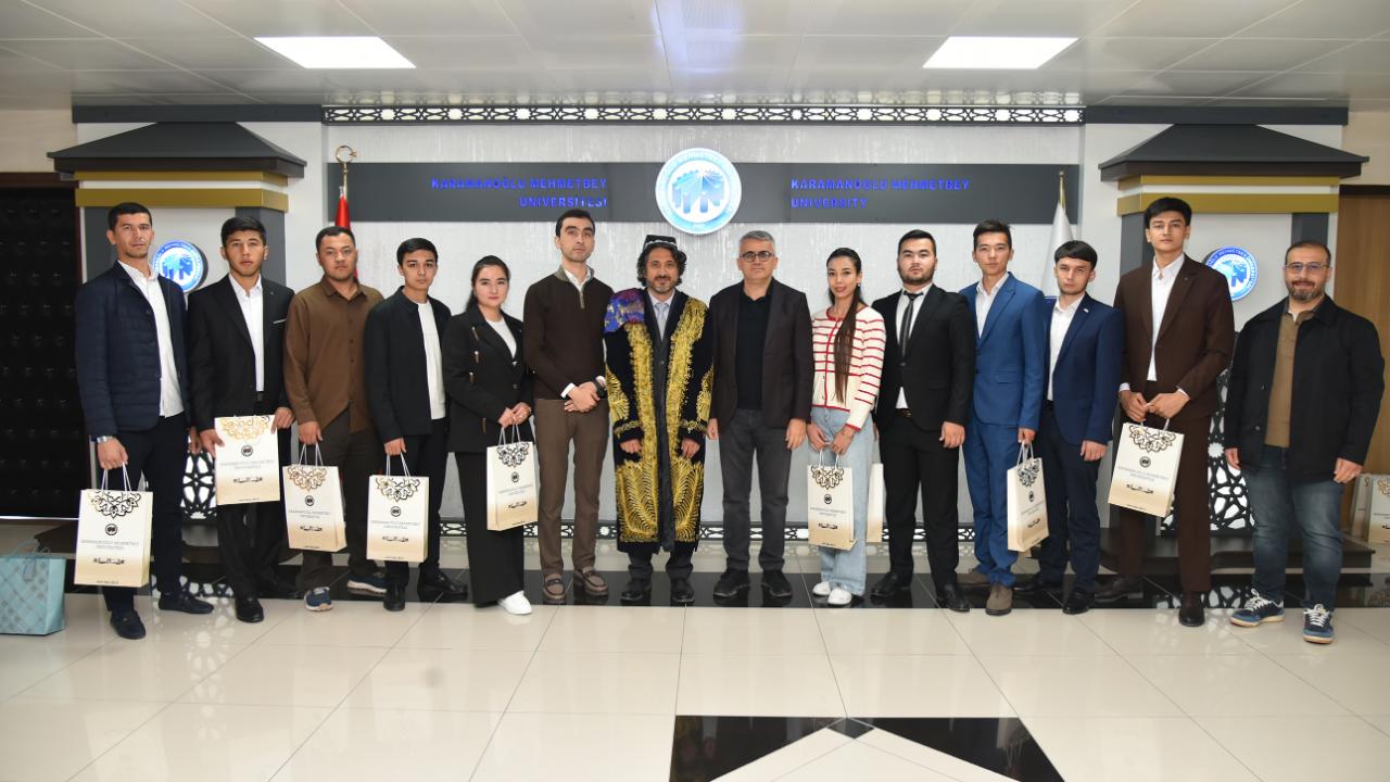 Karaman Özbek tıp öğrencilerini ağırladı