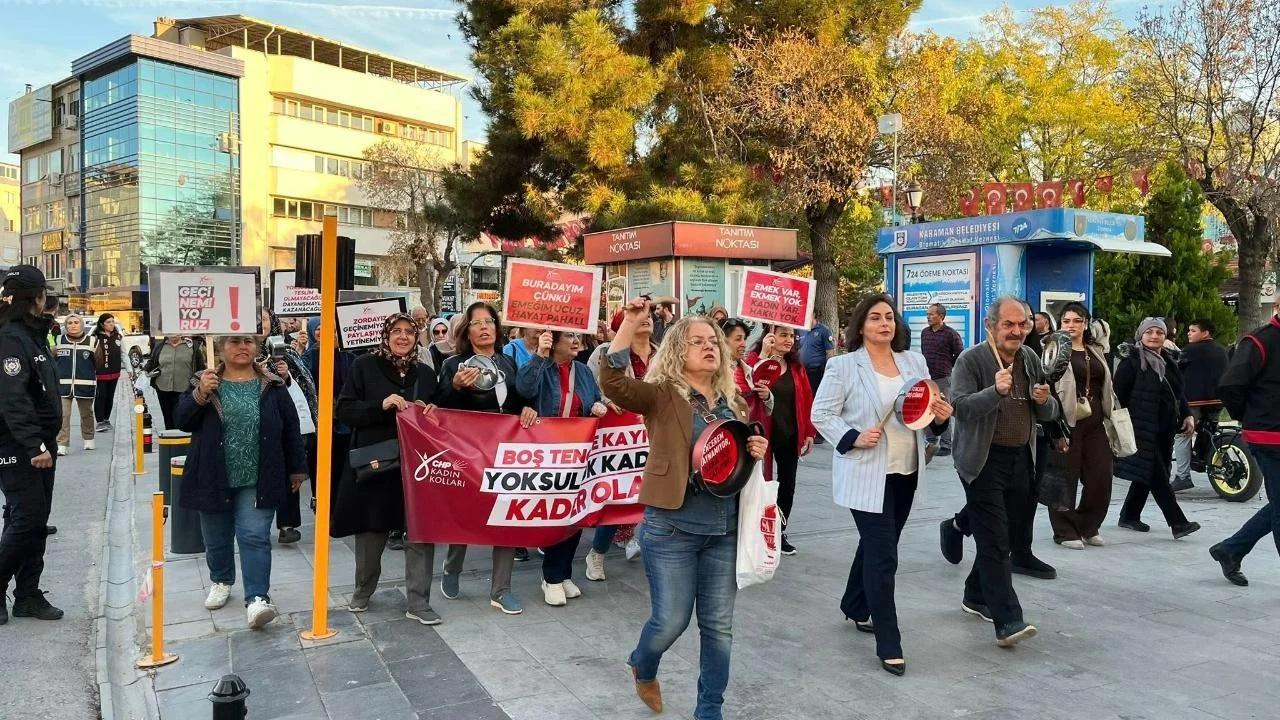 Karaman’da tencere tava yürüyüşü