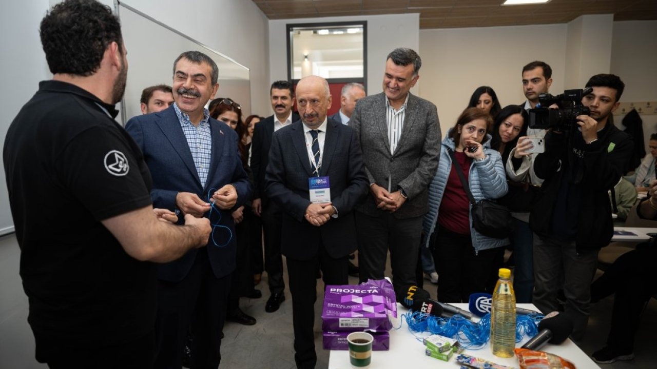 Milli Eğitim Bakanı Tekin&#039;den Zeka ve Yetenek Kongresi&#039;ndeki atölyelere ziyaret