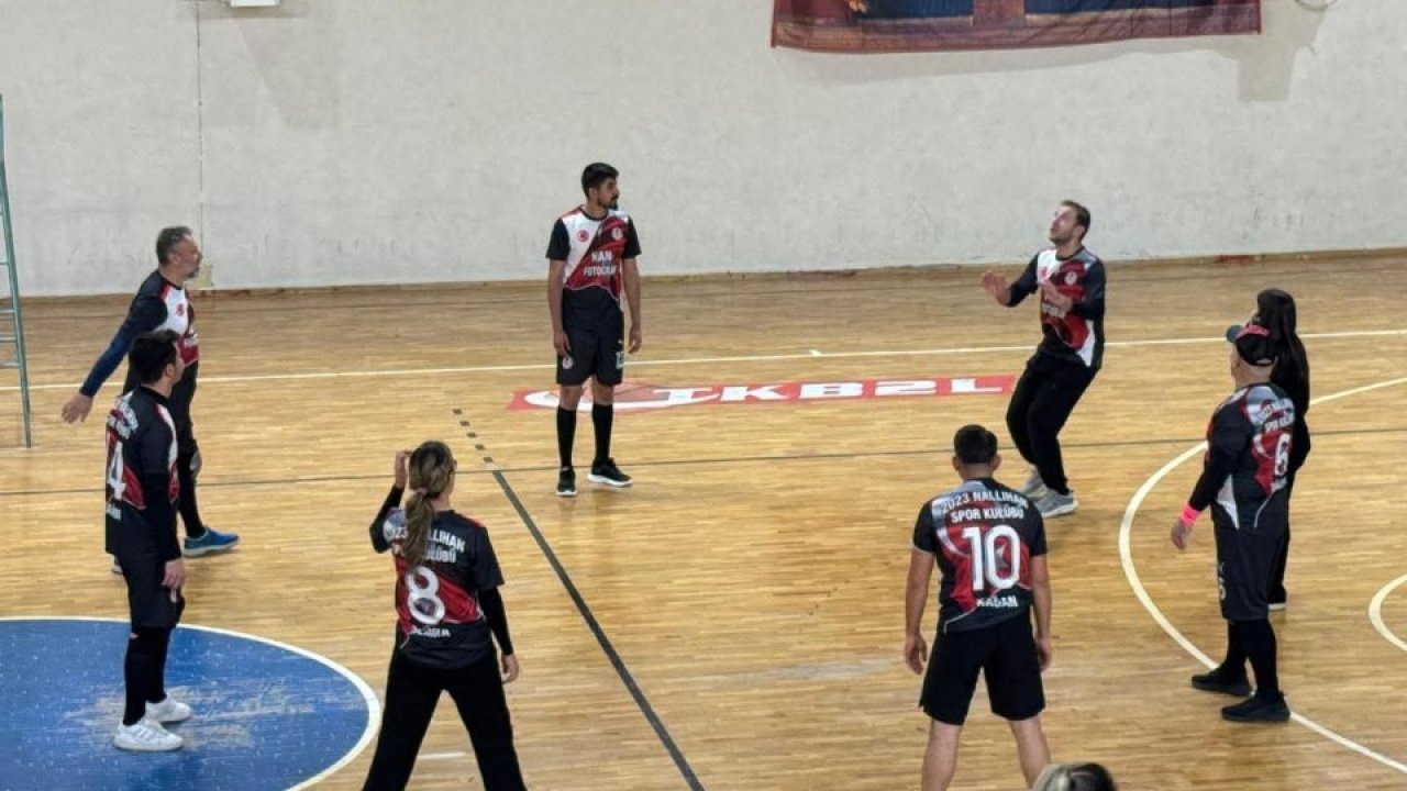 Nallıhan'da kurumlar arası voleybol turnuvası başladı