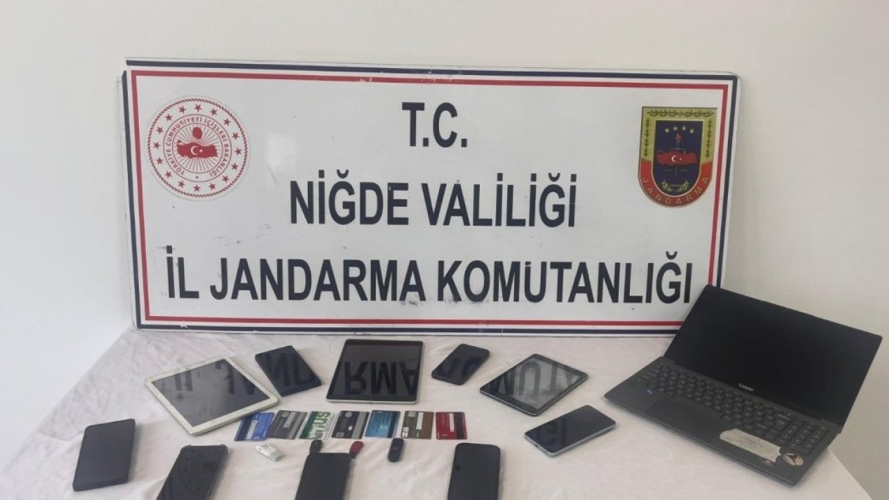 Niğde merkezli 5 ilde düzenlenen dolandırıcılık operasyonunda yakalanan 5 zanlı tutuklandı