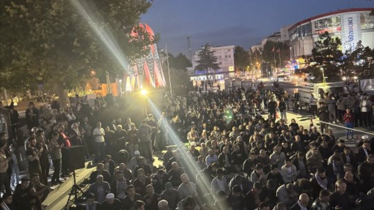 Niğde'de İsrail'in Küresel Sumud Filosu'na saldırılarına tepki gösterildi