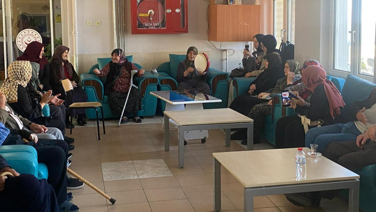 Sanatla iyileş projesi yürekleri ısıttı