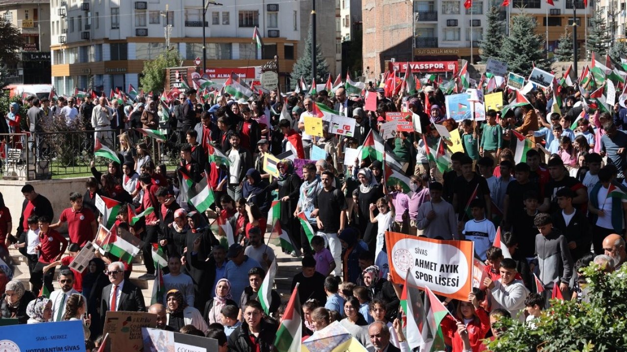 Sivas, Niğde, Nevşehir ve Yozgat'ta, Filistin'e destek yürüyüşü düzenlendi