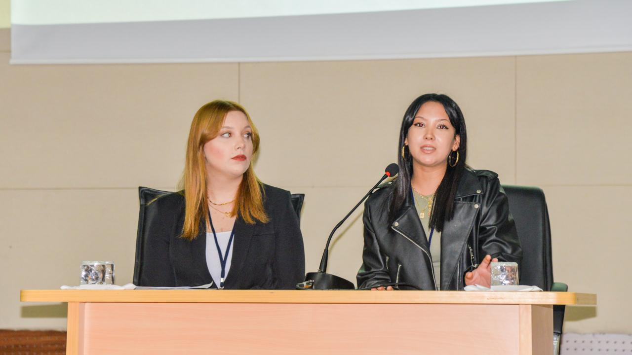 Tıbbi sekreterlik mesleği Karaman’da tartışıldı