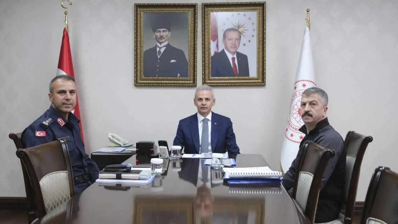 Vali Çiçekli raporu sundu