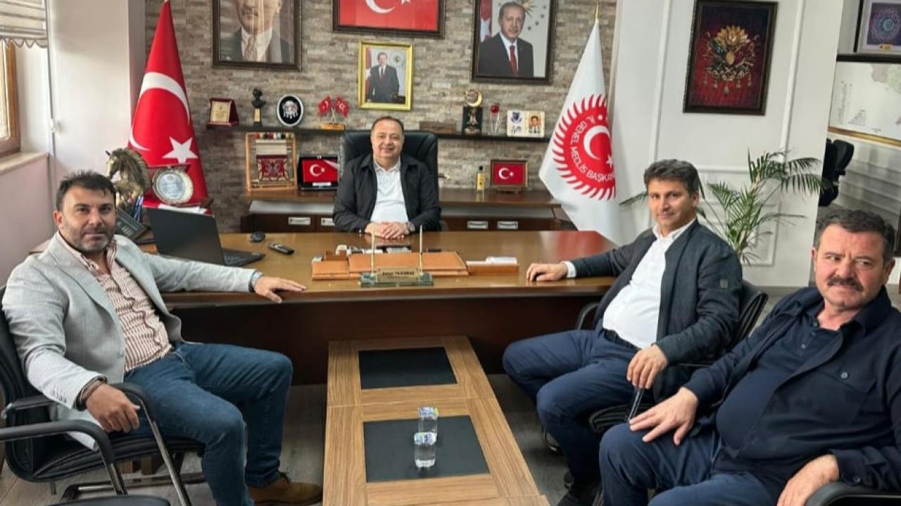 Yunus Çelik&#039;in ekibi tek yürek