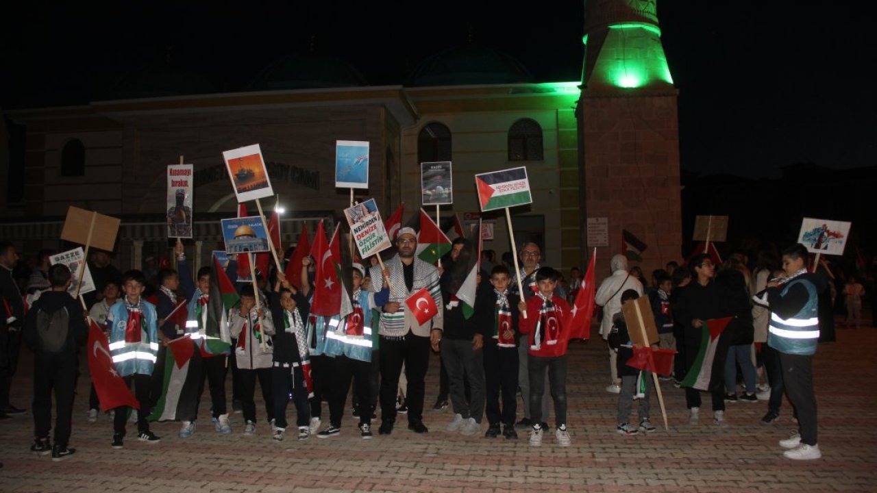 Zara'da, İsrail'in Küresel Sumud Filosu'na saldırısı protesto edildi