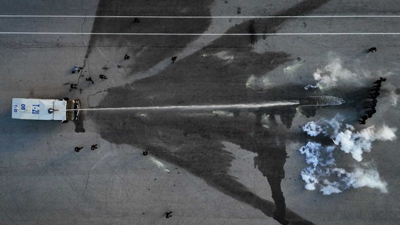 AA&#039;nın savaş muhabirliği eğitiminde gazeteciler sahada karşılaşacakları koşullara hazırlandı