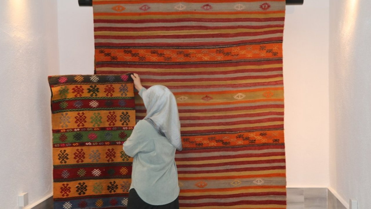 Çankırı&#039;da sandıklardan çıkarılan asırlık kilimler gelecek nesillere aktarılacak