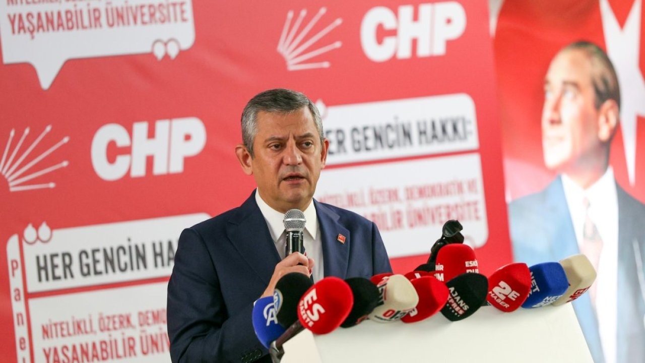 CHP Genel Başkanı Özel, Eskişehir&#039;de panelde konuştu:
