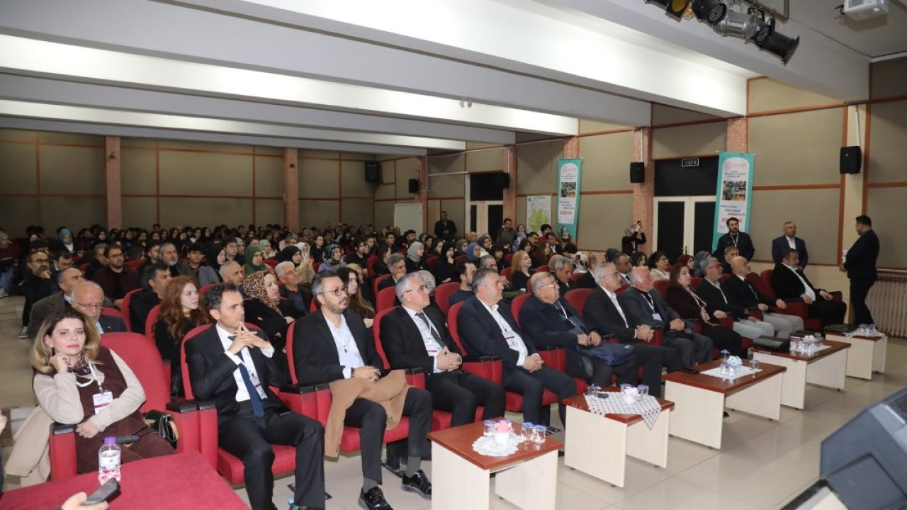 Çubuk&#039;ta Dünya Felsefe Günü etkinliği düzenlendi