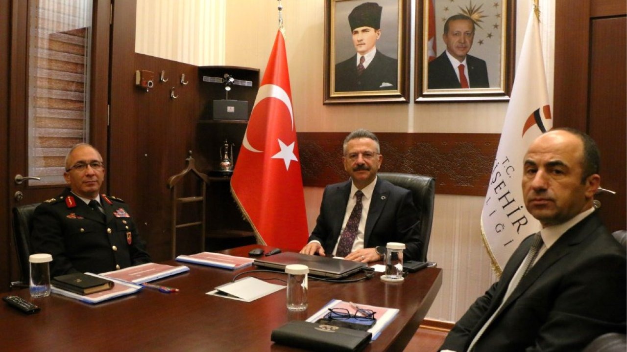 Eskişehir'de güvenlik bilgilendirme toplantısı gerçekleştirildi