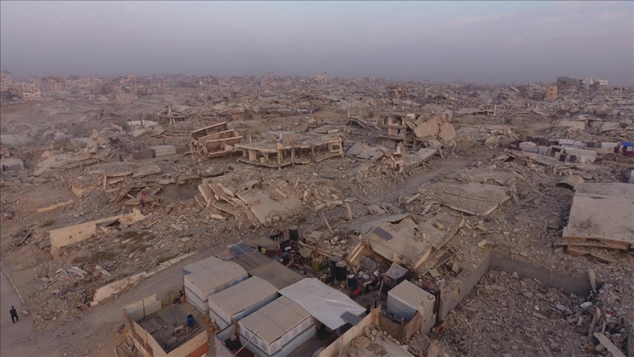 Gazze&#039;de 1500&#039;den fazla bina yıkıldı