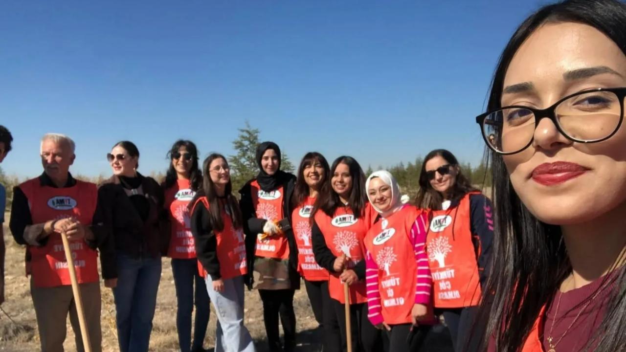 Geleceğin hemşireleri toprağa can verdi