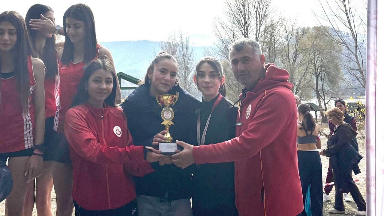 Karaman yine zirvede